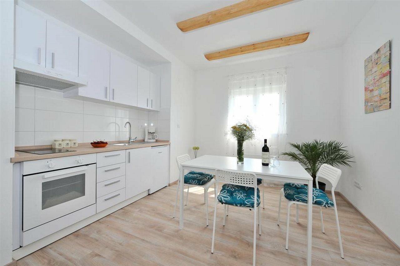 Apartments Ivkovic Zadar Ngoại thất bức ảnh